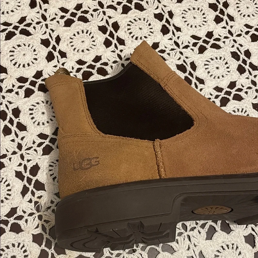 UGG Men's Brown Chelsea Boots